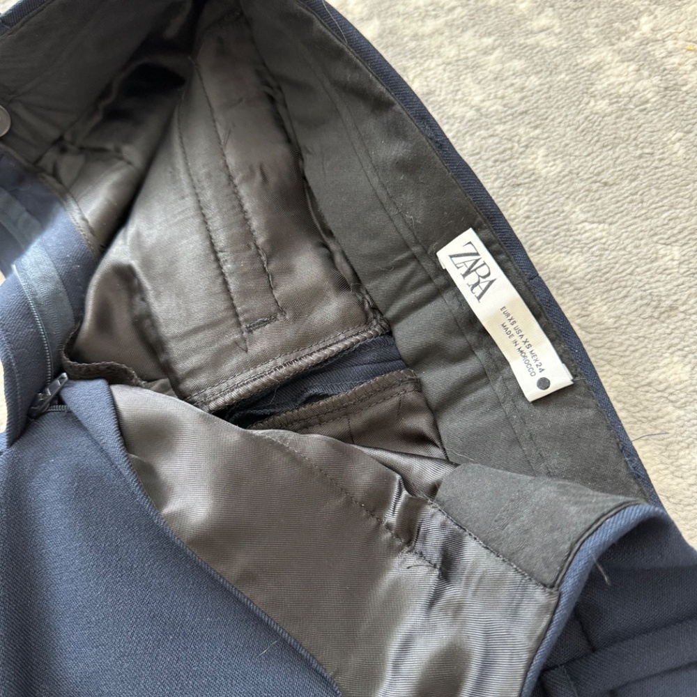 ZARA Long Pleated Shorts - Picture 3 of 3